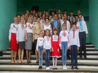 На Львовщине староста села призывает уволить учителей, посещавших храмы УПЦ